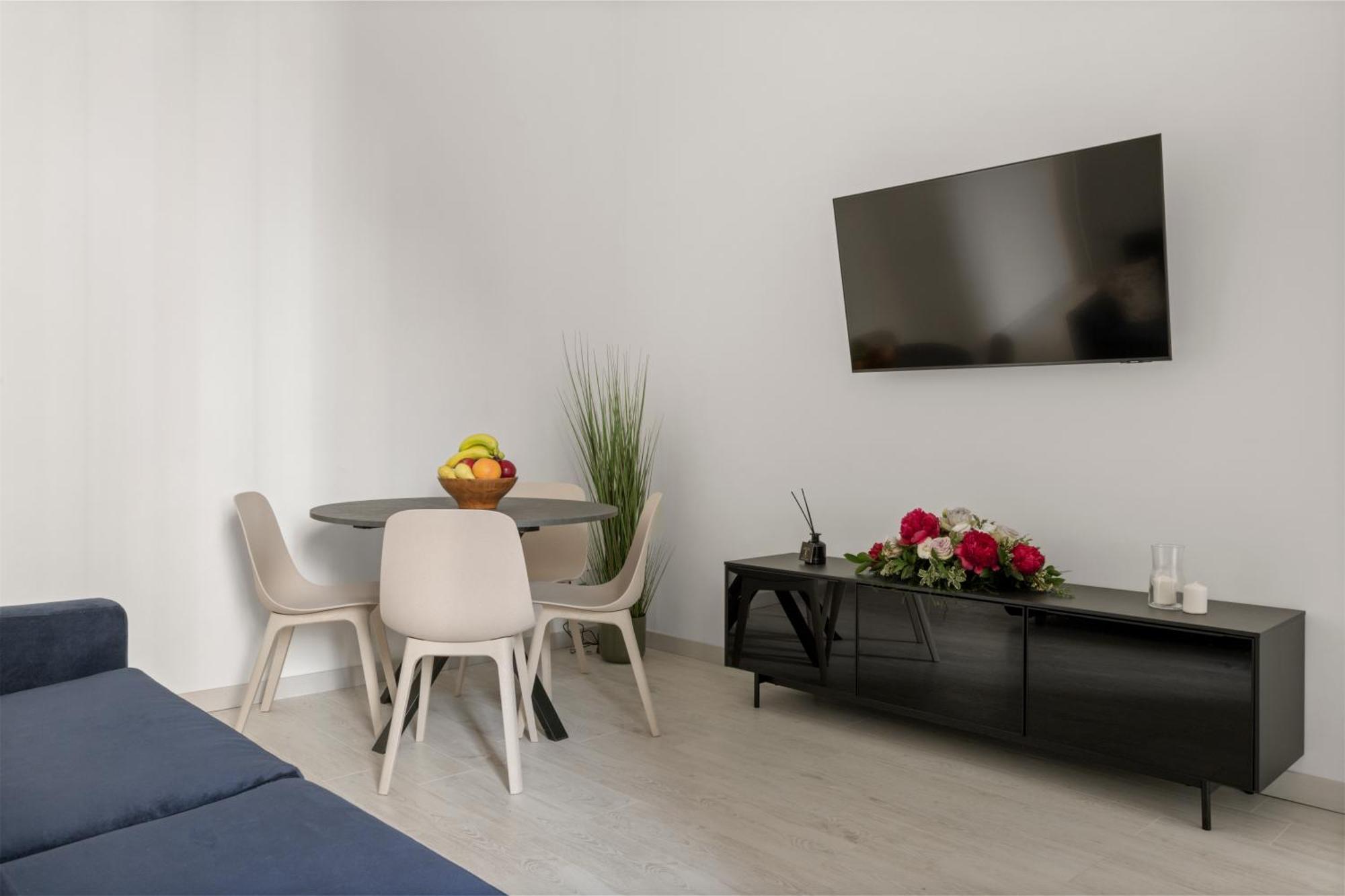 Visconti58 Boutique House - Modern With Balcony *